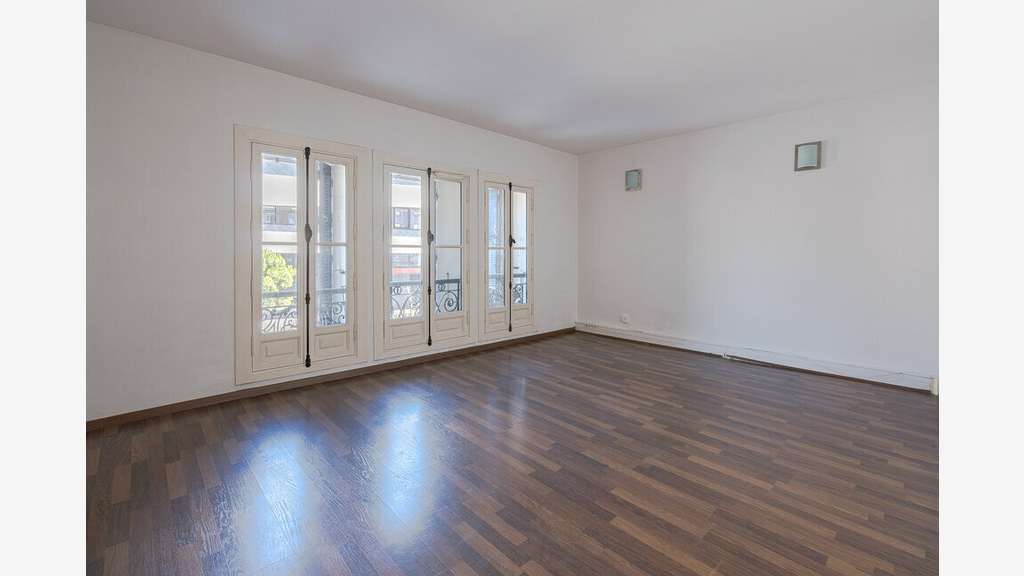A louer bureaux 60m² lumineux à Marseille 13001