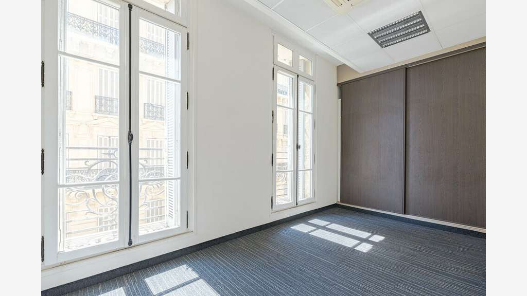 Loue bureaux 70m² lumineux Marseille République