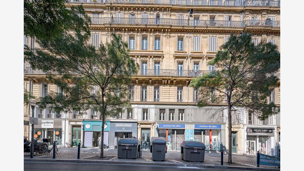 Location bureaux 100m² rue République Marseille