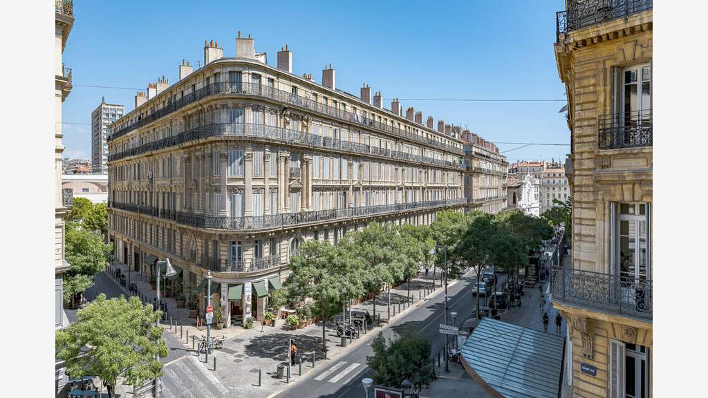 Location bureaux 143m² empl N°1 Marseille 13001