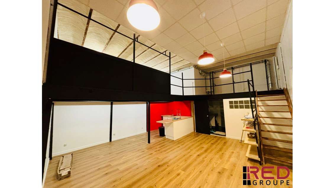 Bureau 87m² à louer à Marseille 2e La Joliette 