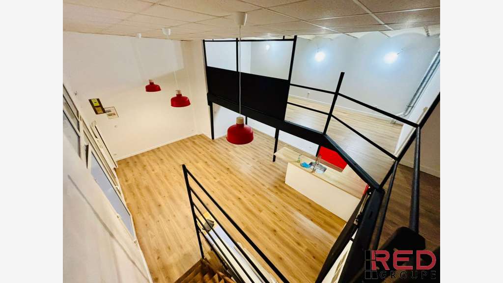 Bureau 87m² à louer à Marseille 2e La Joliette