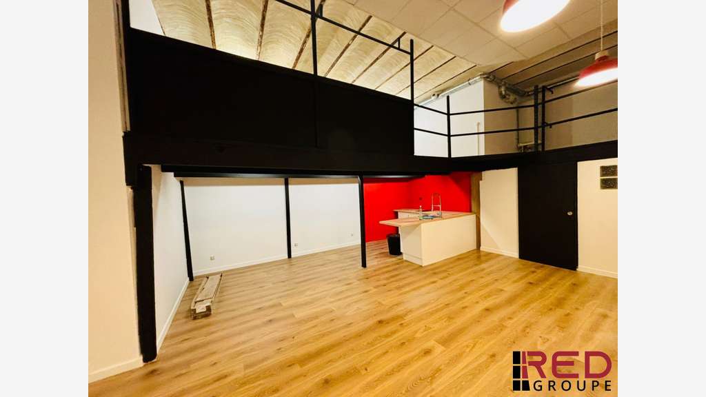 Bureau 87m² à louer à Marseille 2e La Joliette