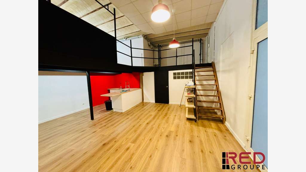 Bureau 87m² à louer à Marseille 2e La Joliette