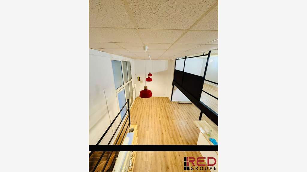 Bureau 87m² à louer à Marseille 2e La Joliette