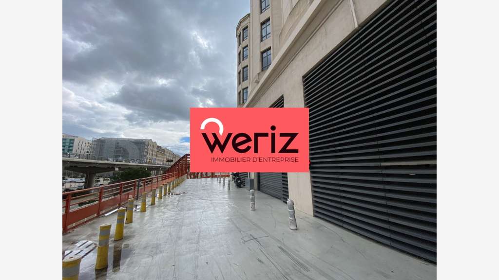 Location bureaux lumineux 753m² Marseille Euromed 
