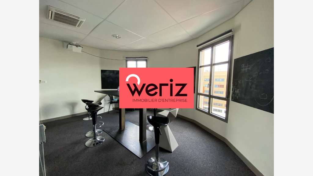 Location bureaux lumineux 753m² Marseille Euromed 