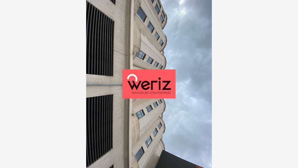 Location bureaux lumineux 753m² Marseille Euromed 
