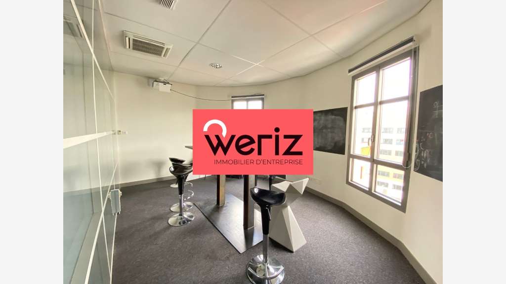 Location bureaux lumineux 753m² Marseille Euromed 