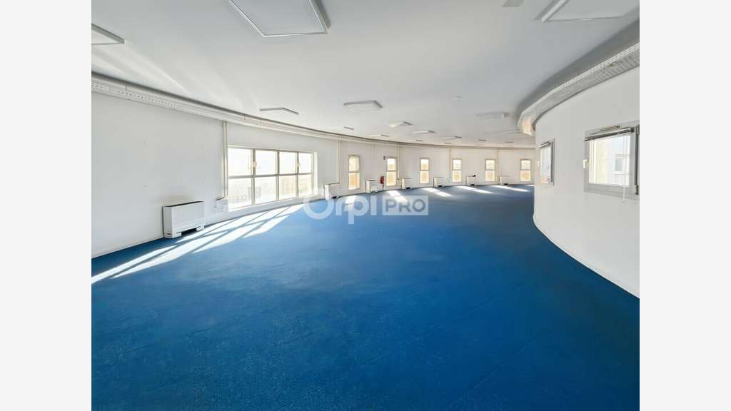 Bureaux de 300m² à louer à Marseille 2ème