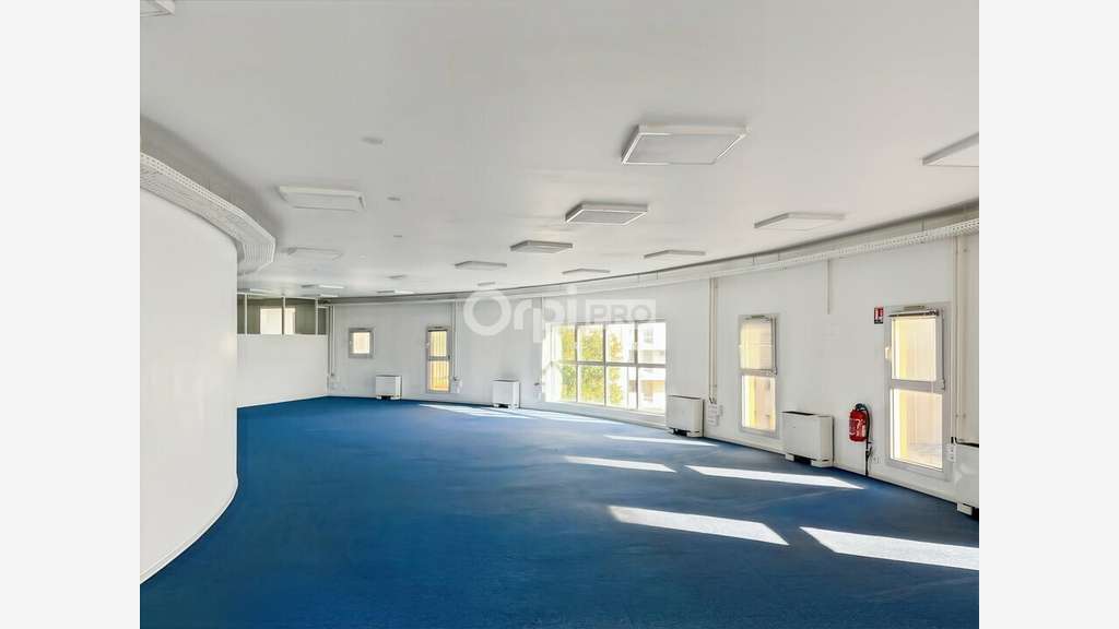 Bureaux de 300m² à louer à Marseille 2ème