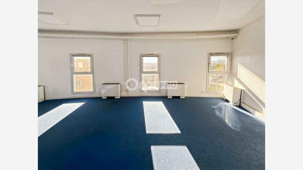 Bureau de 100m² et 175m² à louer à Marseille 2e