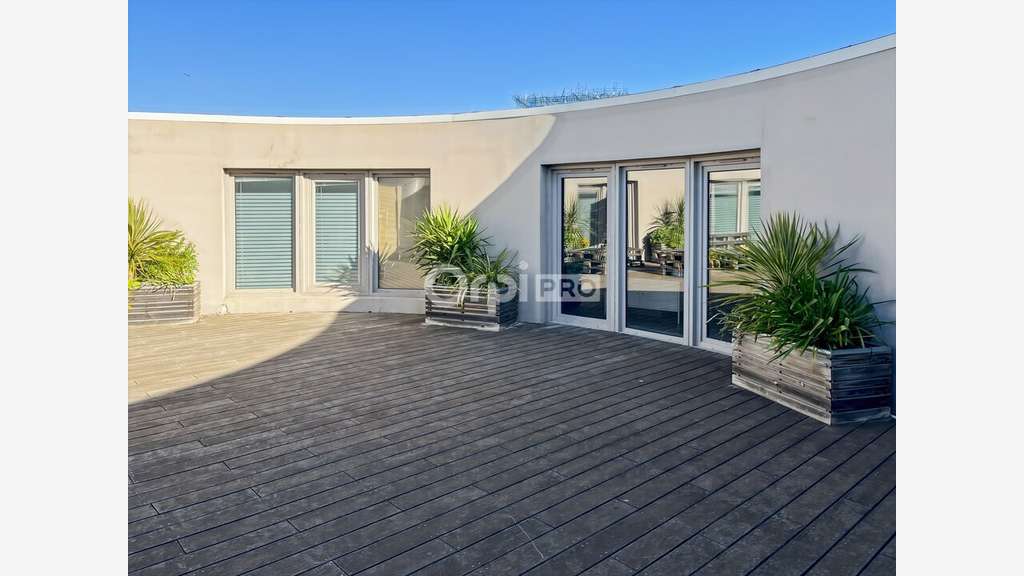 Bureau de 100m² et 175m² à louer à Marseille 2e