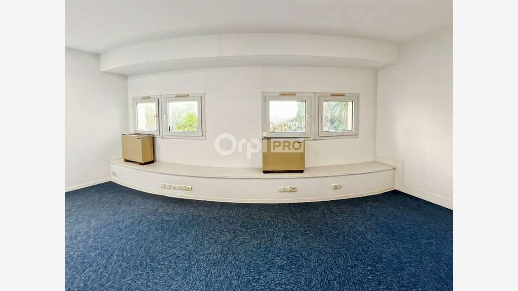 Bureau de 22m² à 30m² à louer à Marseille 2e