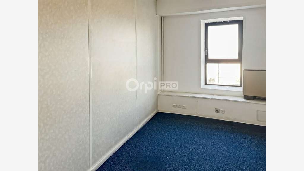 Bureau de 12m² et 15m² à louer à Marseille 2e