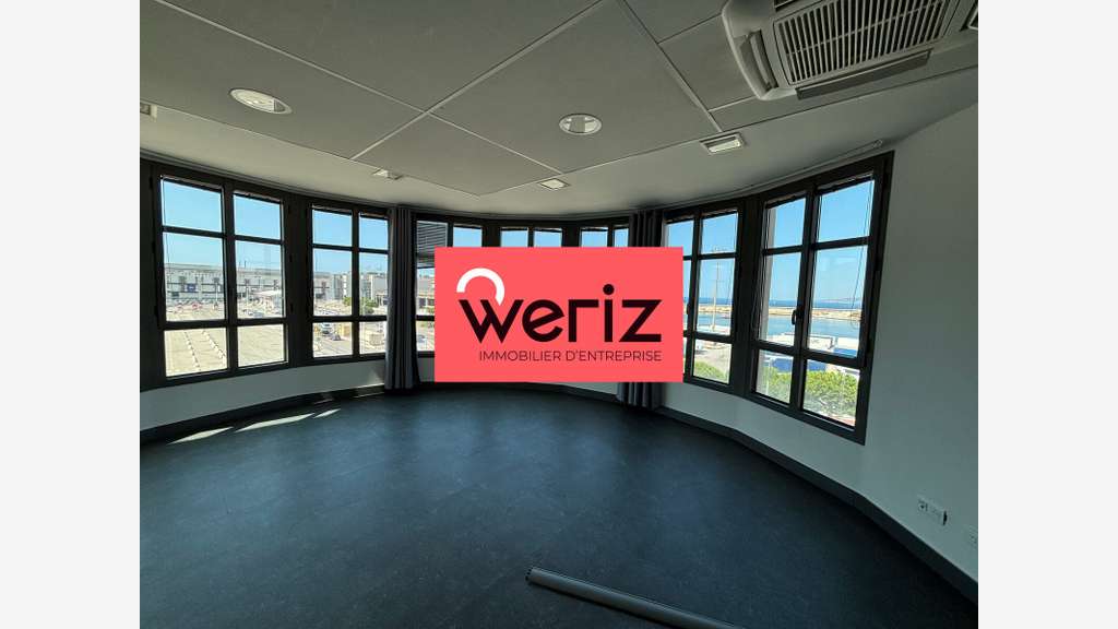 vous propose à la location une surface de bu