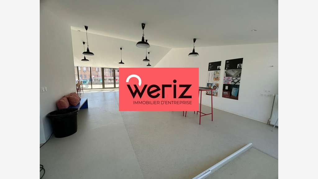 A louer bureaux 322m² lumineux à Marseille 13002
