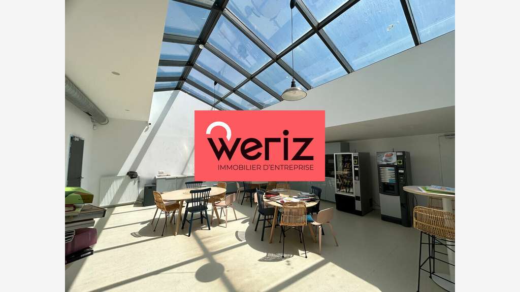 A louer bureaux 322m² lumineux à Marseille 13002