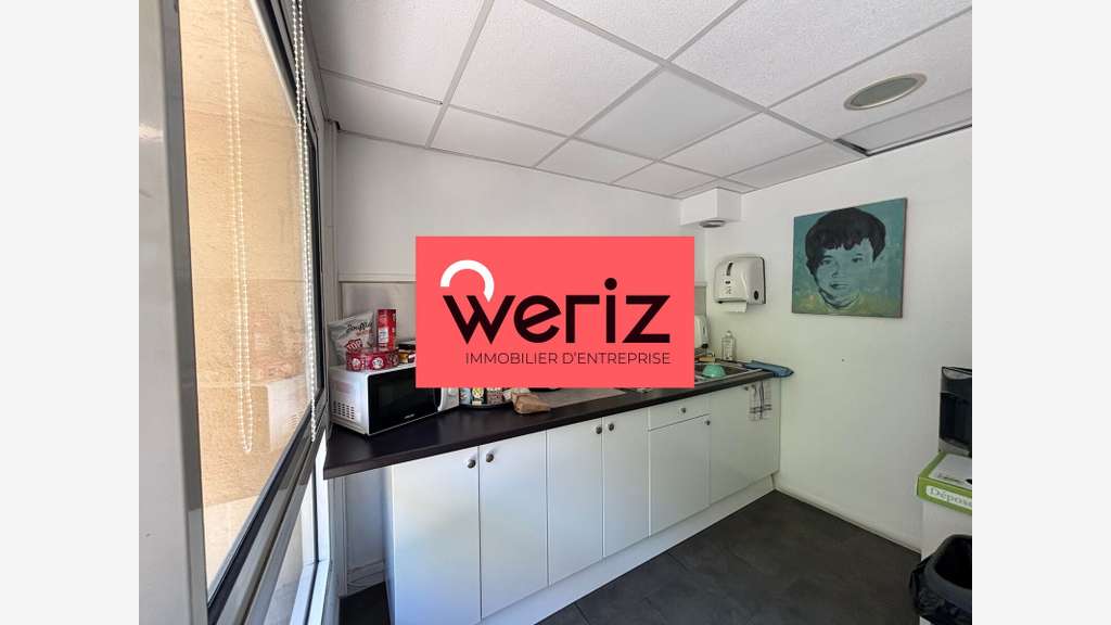 Location bureaux 117m² empl N°1 à Marseille 13002