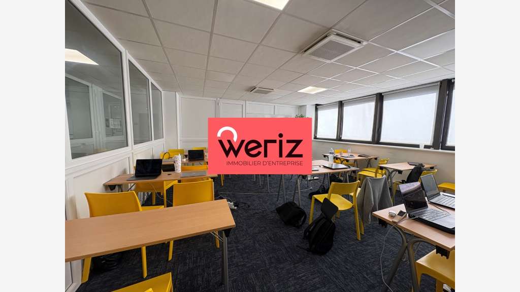 Location bureaux lumineux 235m² à Marseille 13002
