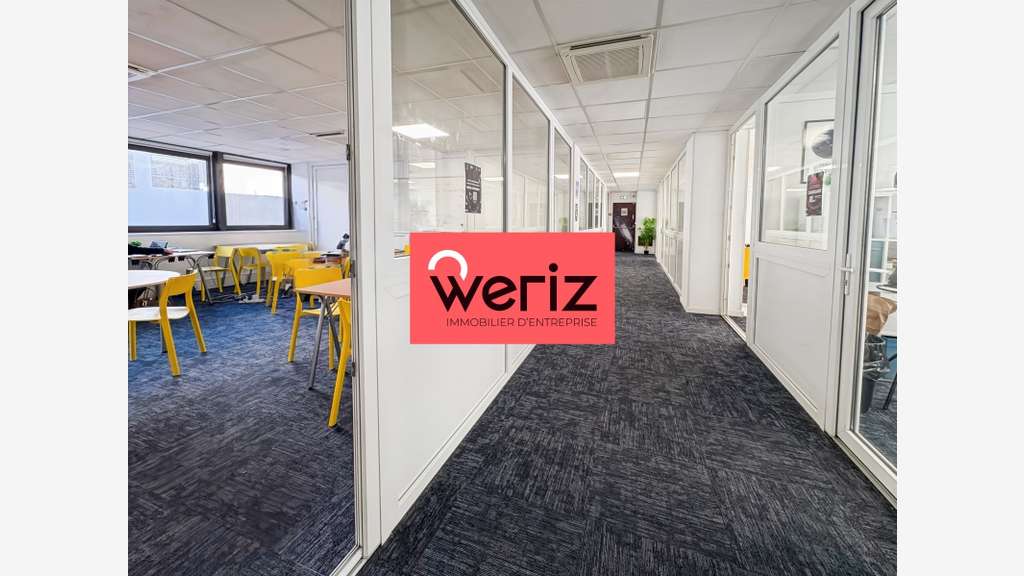 Location bureaux lumineux 235m² à Marseille 13002