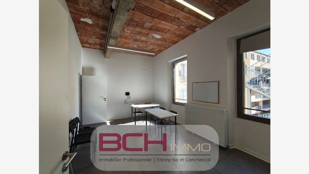 Location bureaux d'exception 322m² à Marseille 2e