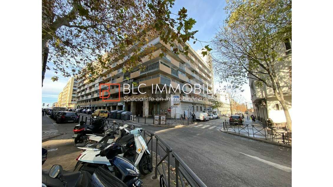 A louer bureaux de 60m² 3ème étage à Marseille 