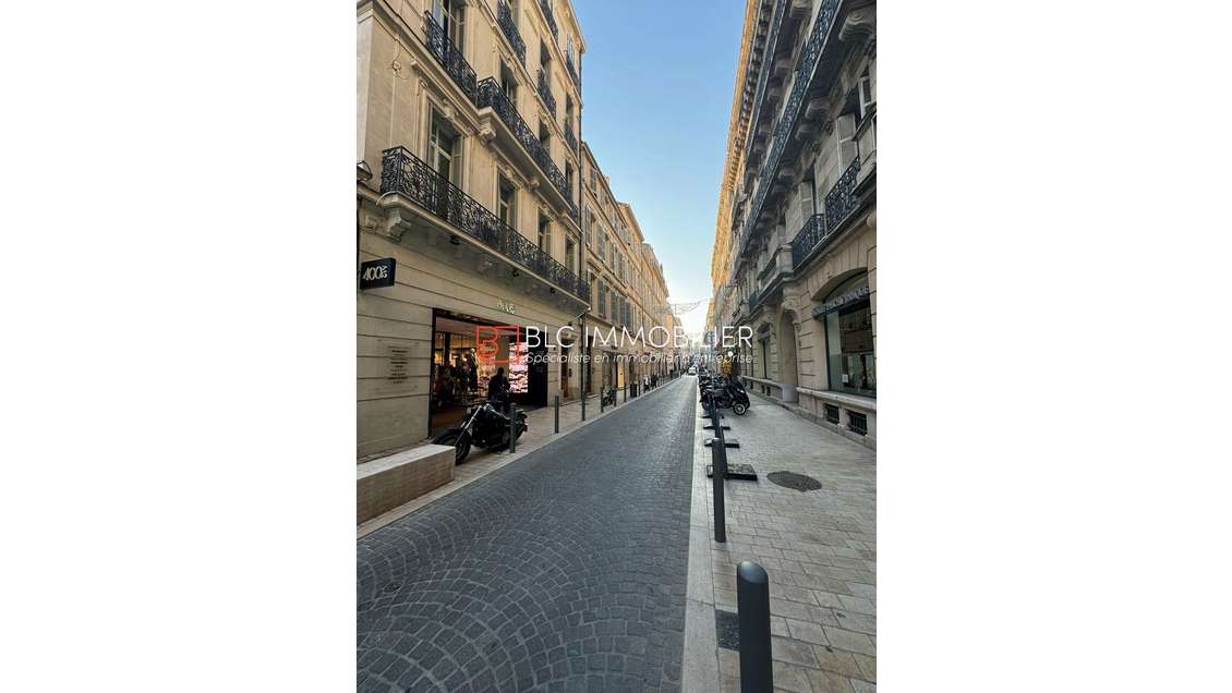 Beaux bureaux 170m² à louer à Marseille 6e