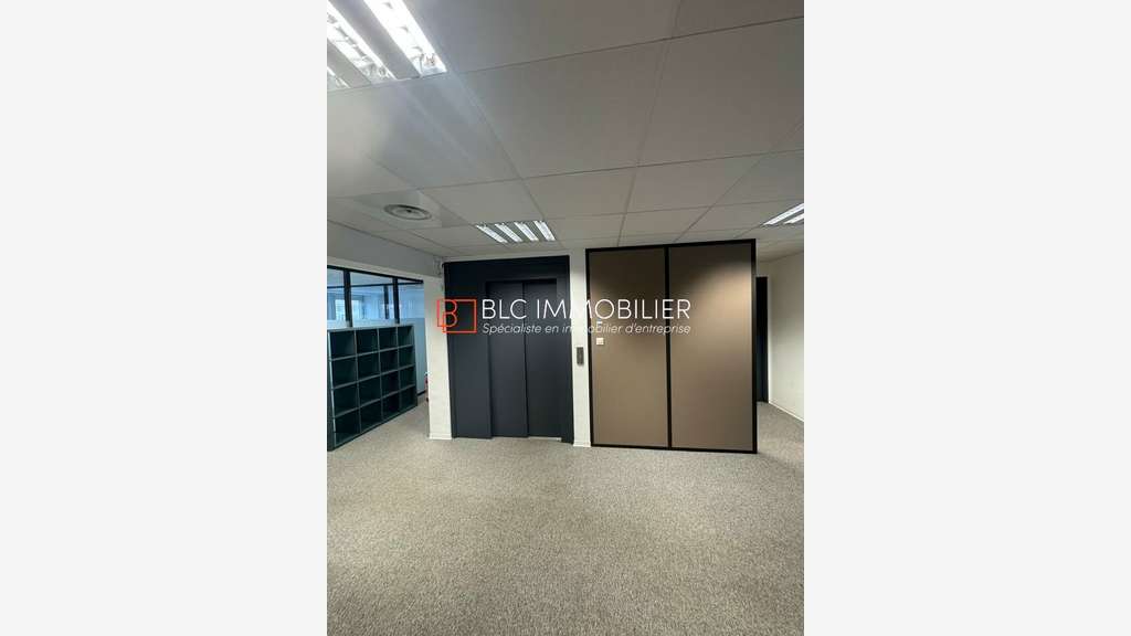 A louer bureaux de 127m² à Marseille 13006 Vauban