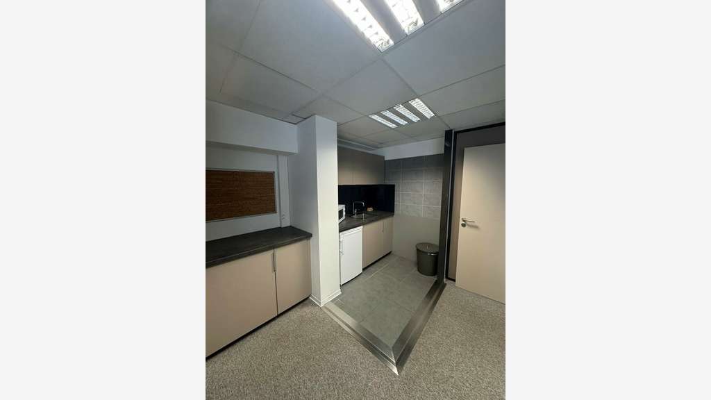 A louer bureaux de 127m² à Marseille 13006 Vauban