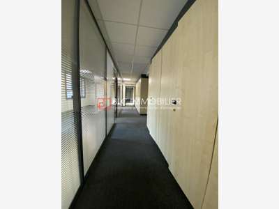 Bureaux 570m² R+1 à louer Castellane Cantini 13006