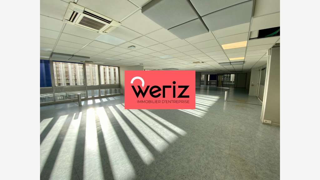 Location bureaux 800m² très lumineux Marseille 06