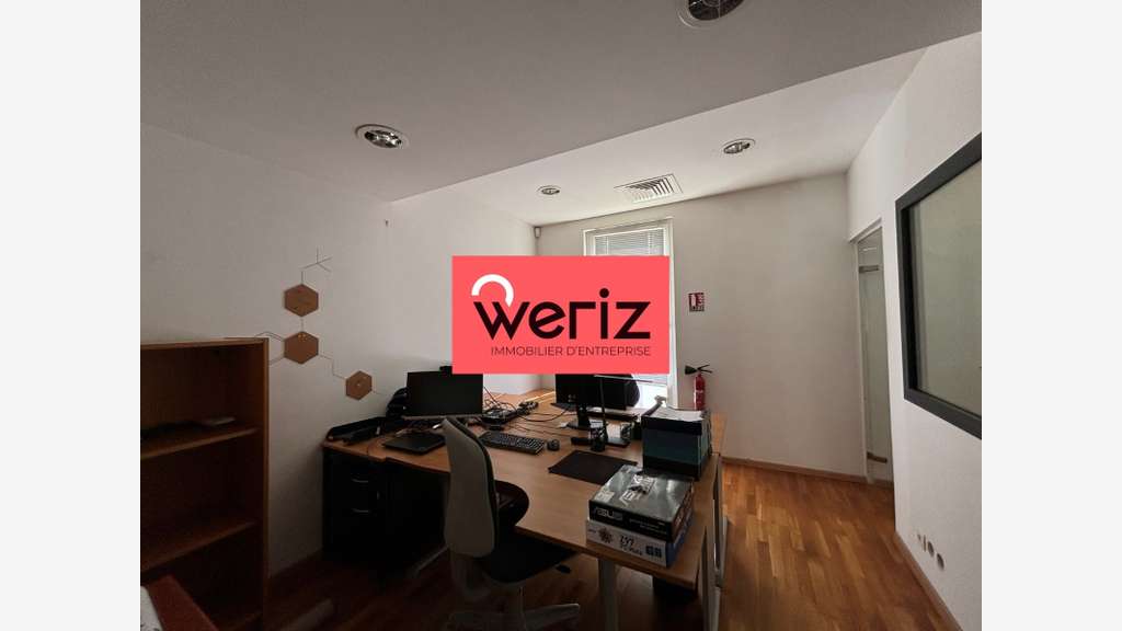 Location bureaux de 510m² R+3 à Marseille 13006