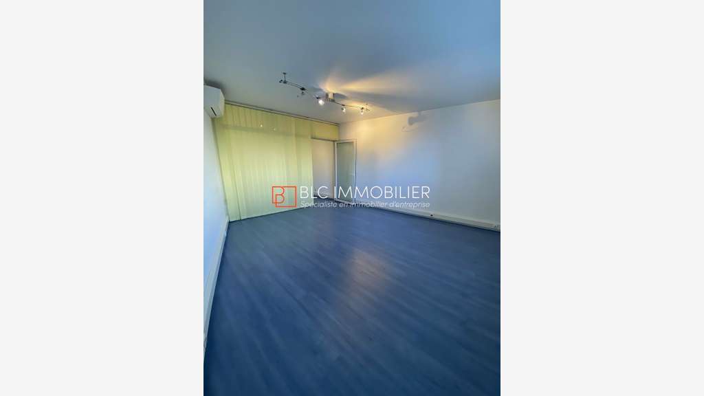 Bureaux à louer 28m² Marseille 8e Rond-Point Prado