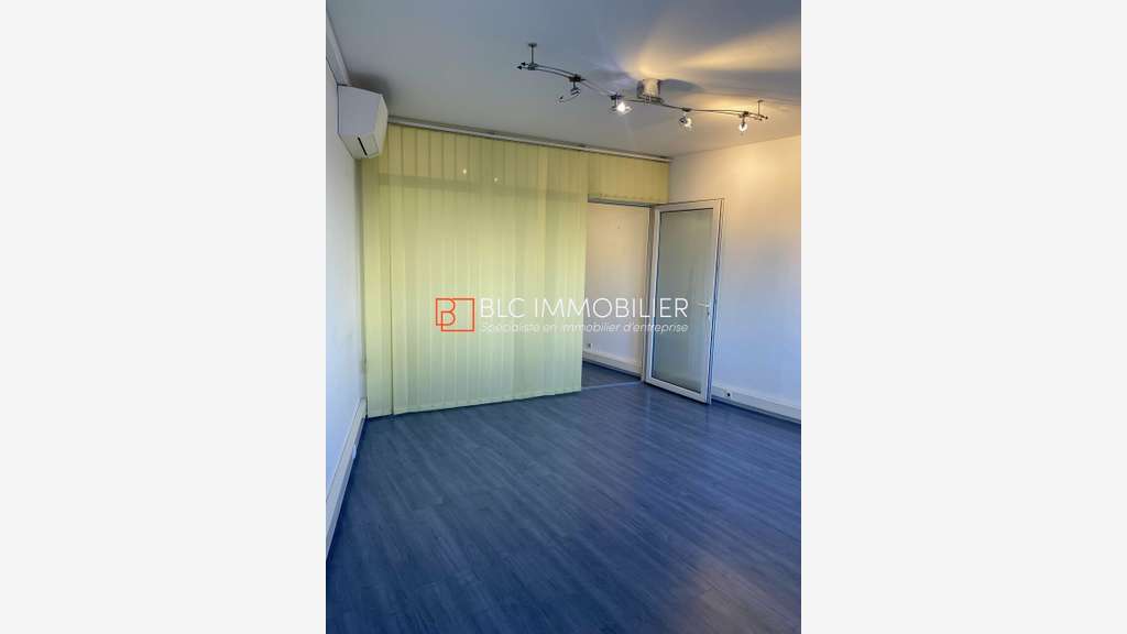 Bureaux à louer 28m² Marseille 8e Rond-Point Prado