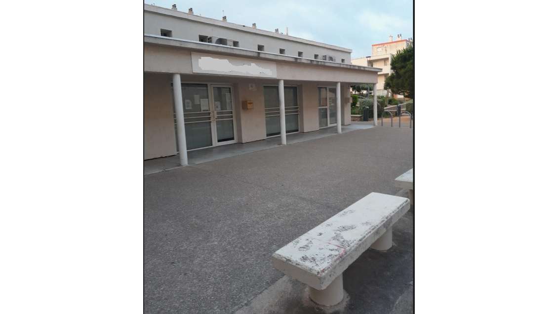 A louer local professionnel 49m² Montredon 13008