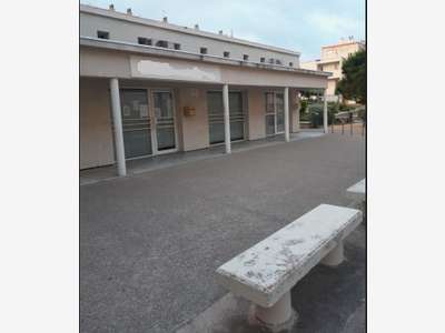 A louer local professionnel 49m² Montredon 13008