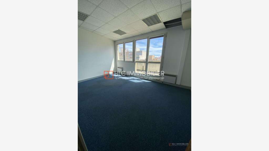 Bureaux à louer 375m² Boulevard de Louvain 13008