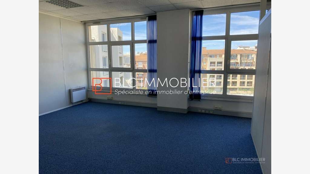 Bureaux à louer 375m² Boulevard de Louvain 13008