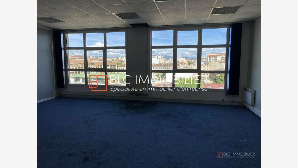 Bureaux à louer 375m² Boulevard de Louvain 13008