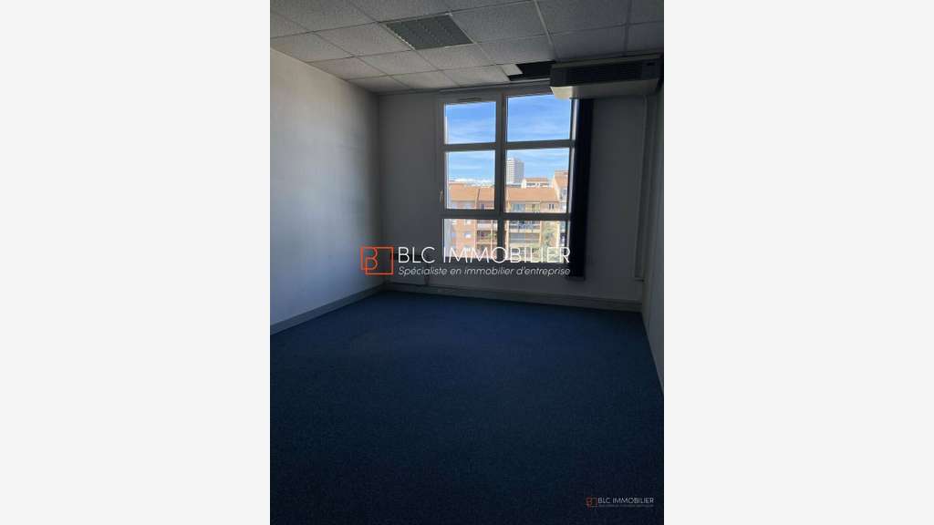 Bureaux à louer 375m² Boulevard de Louvain 13008