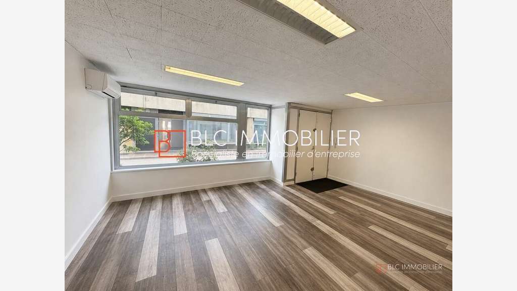Bureaux de standing 28m² à louer à Marseille 8e