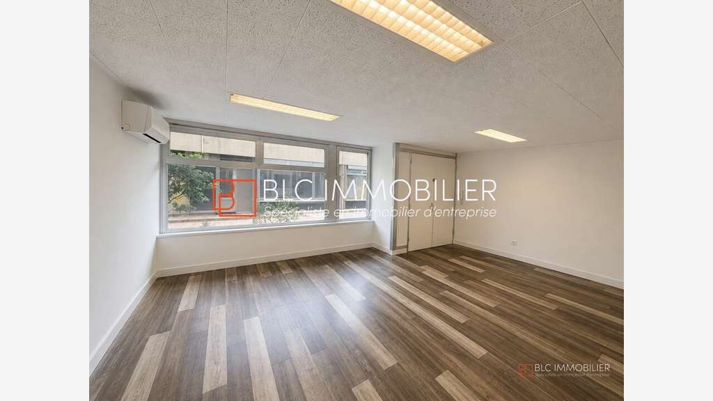 Bureaux de standing 28m² à louer à Marseille 8e
