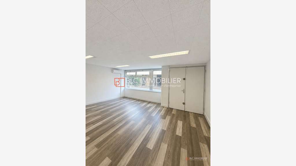 Bureaux de standing 28m² à louer à Marseille 8e