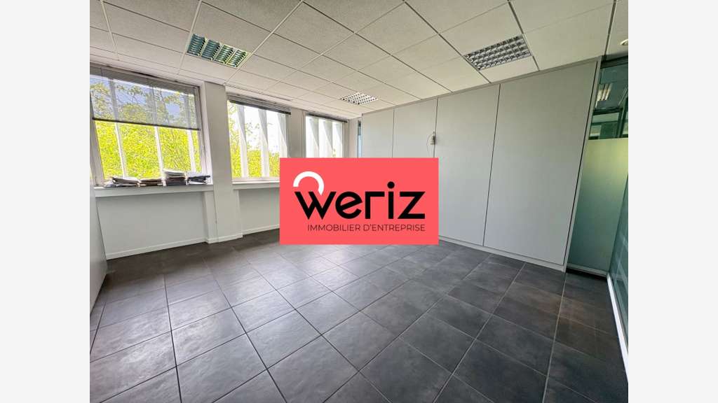 A louer bureaux de 400m² en R+1 à Marseille 13008
