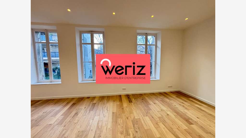 Bureaux de 435m² à louer à Marseille 13008