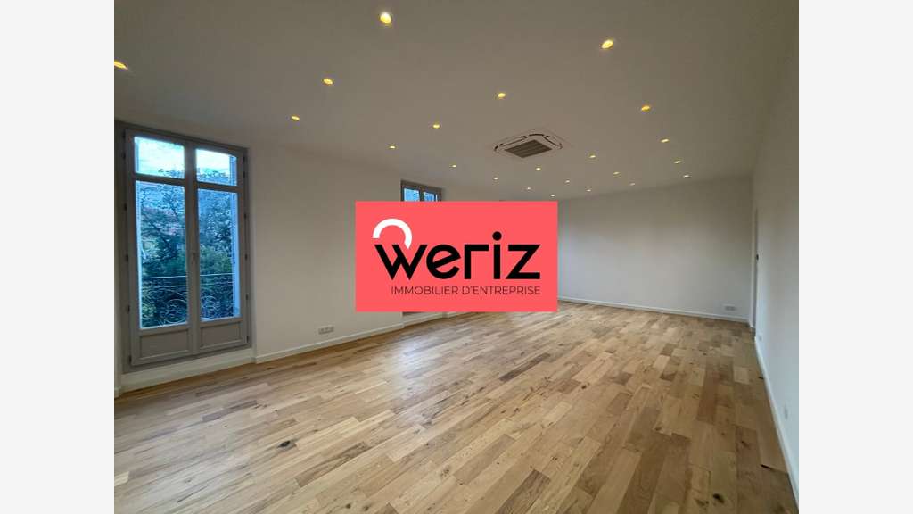 Bureaux de 435m² à louer à Marseille 13008
