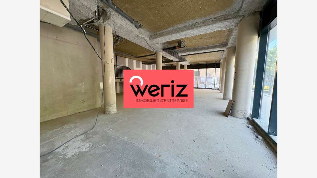 A louer bureaux 183m² avec visibilité Marseille 08
