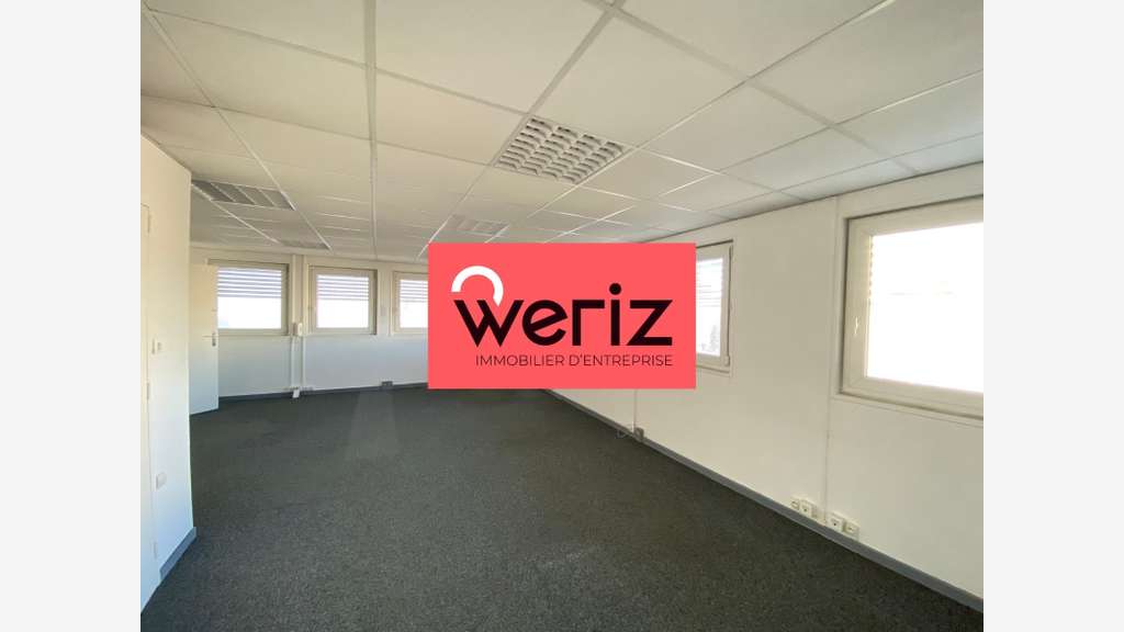 Location bureaux lumineux 100m² à Marseille 13008
