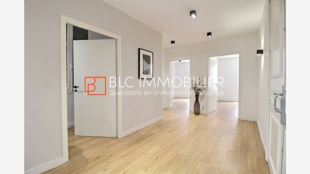 Bureaux à louer 95m2 13008 Marseille